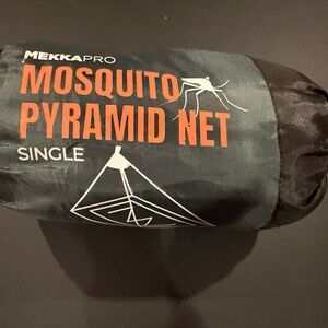 MEKKAPRO Mosquito Pyramid Net – Single | Lightweight Camping Bug Net